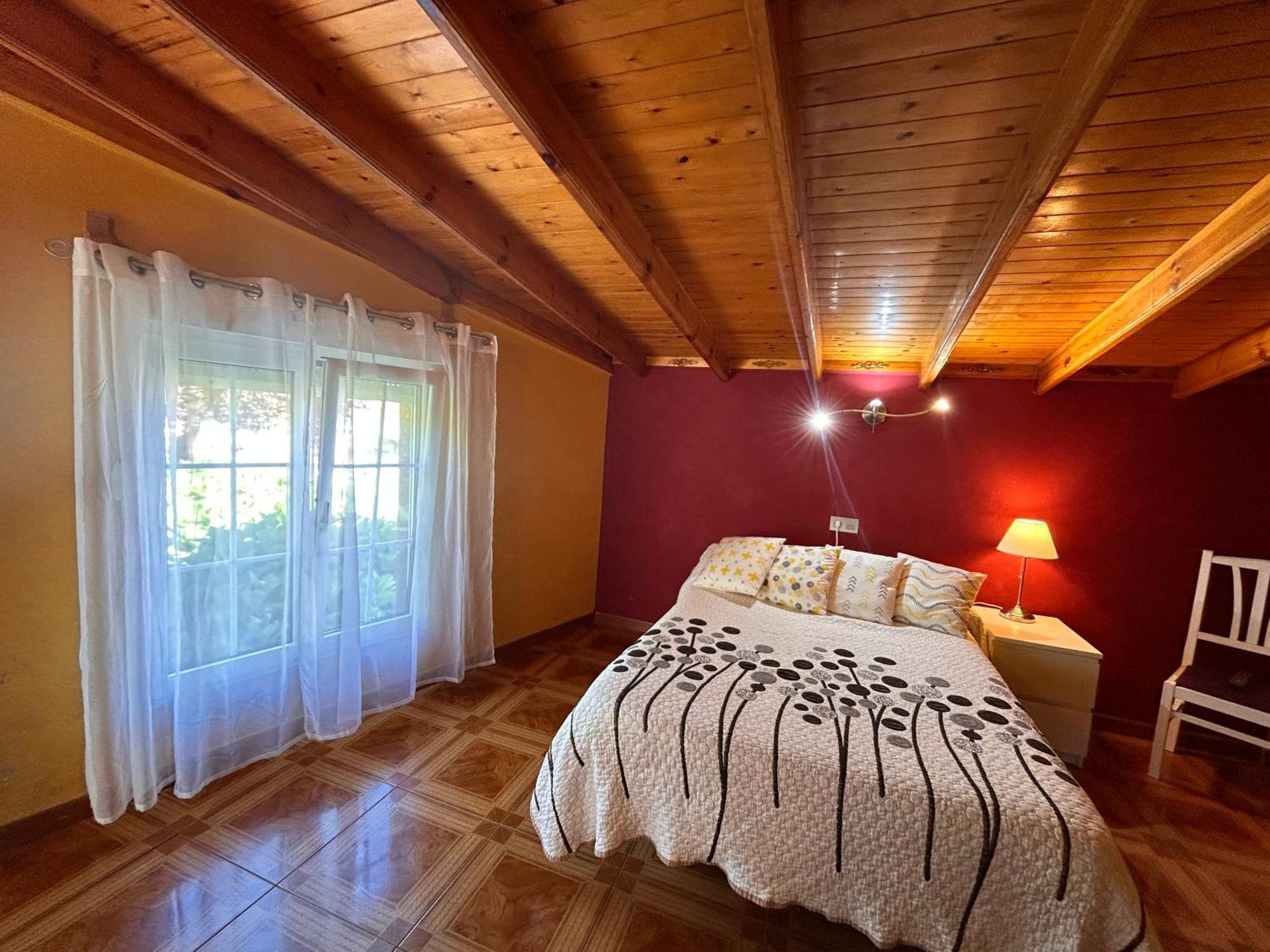 Hostal El Carro Laredo Esterno foto